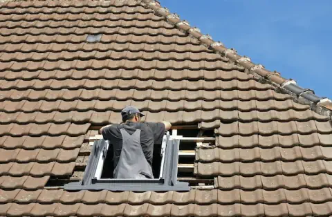 Pose de velux - Cornillé